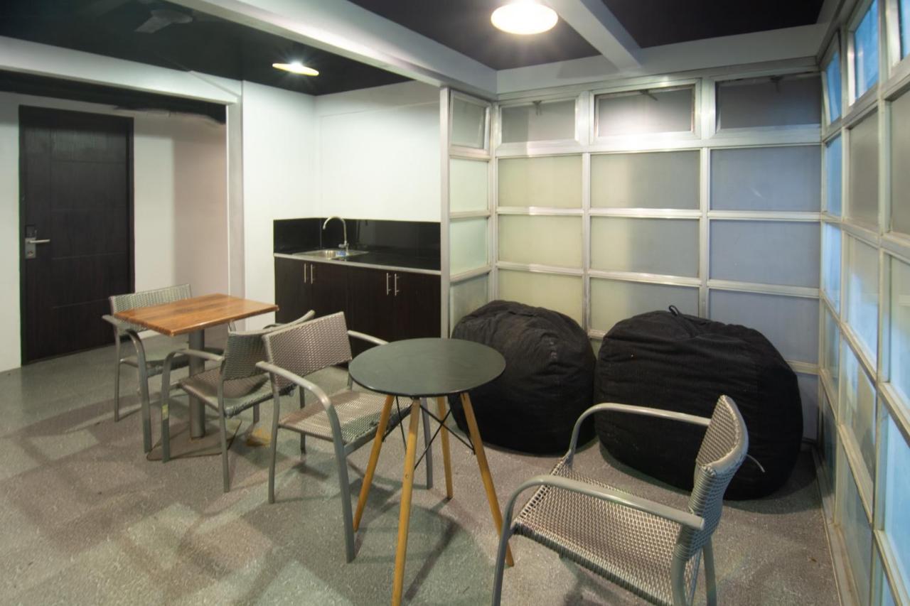 ดี บังก์ ดอร์มิทอรี Hostel ปาไซ ภายนอก รูปภาพ