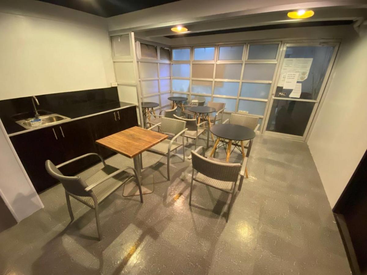 ดี บังก์ ดอร์มิทอรี Hostel ปาไซ ภายนอก รูปภาพ